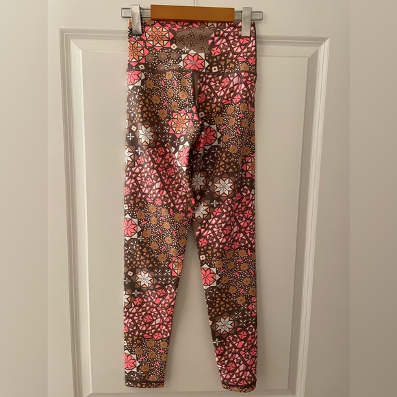 Aerie Patterned Yoga Pants - Picture 5 of 5